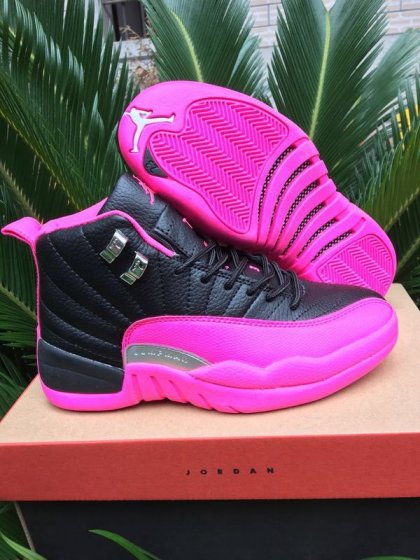 (image for) Air Jordan Retro 12 black/magenta