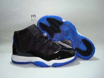 (image for) Jordan 11 black/white/blue