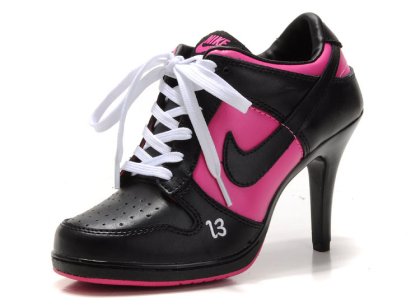 (image for) Nike Dunk SB Low Women\'s Heels black/white/deeppink II