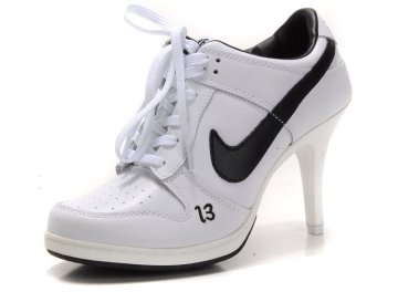 (image for) Nike Dunk SB Low Women's Heels black/white III
