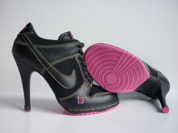 (image for) Nike Dunk SB Low Women's Heels black/deeppink