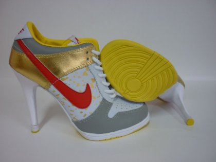 (image for) Nike Dunk SB Low Women\'s Heels white/gray/red/gold