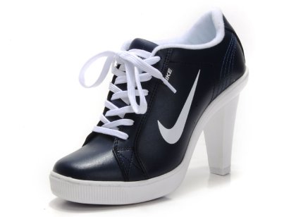 (image for) Women\'s Nike Dunk Low Heels white/navy