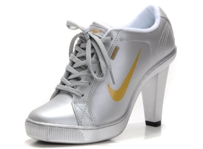 (image for) Women\'s Nike Dunk Low Heels gray/orange