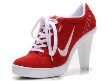 (image for) Women's Nike Dunk Low Heels white/red