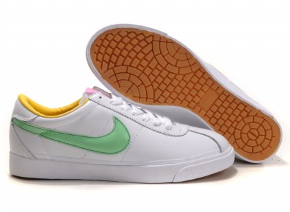 (image for) Womens Nike Star Classic